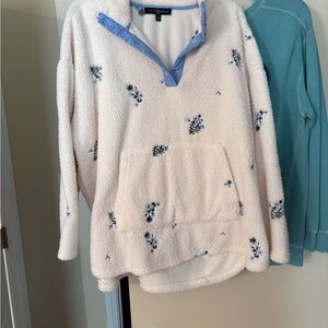 Fred David Cream Fleece with Blue Trim